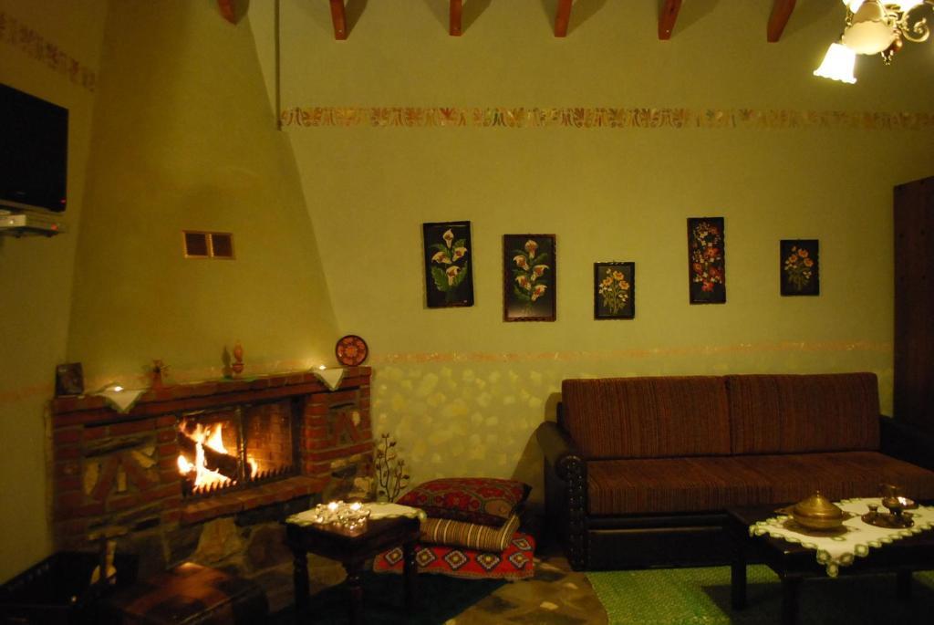 Tzivaeri Hotel Likodhromion Room photo